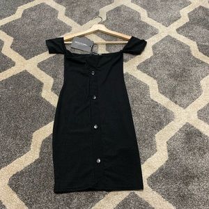 Black ribbed bodycon dress from Prettylittlething